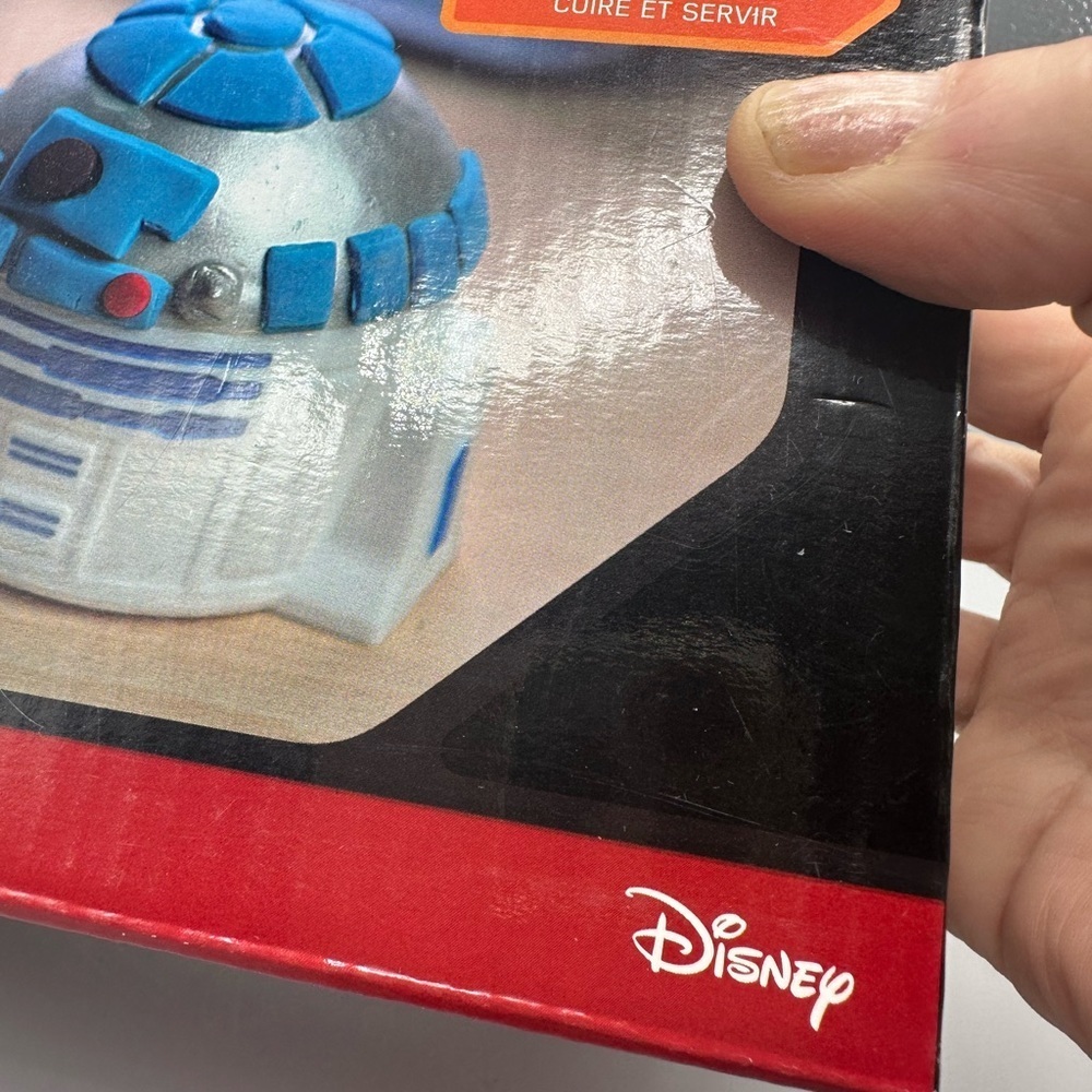 Star Wars R2-D2 cupcake pans - Picture 4 of 7